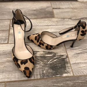 Leopard print heels!